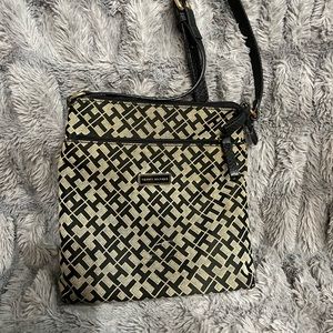 Tommy Hilfiger Crossbody Bag